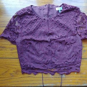 Maroon tie up crop top